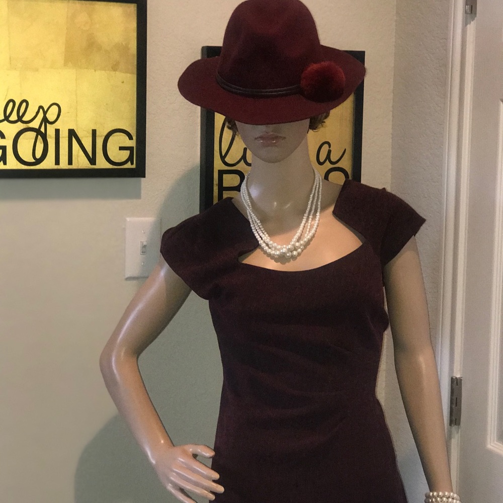 Beautiful size 12-14 Red Holiday dress
